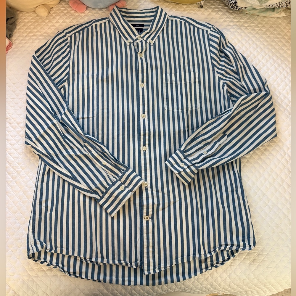 GAP Navy and White Striped Button Down Shirt Slim fit